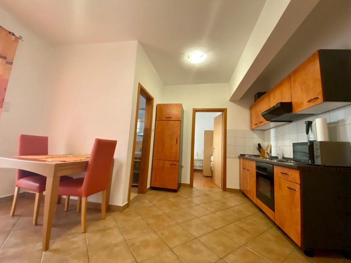 Apartments Grozdana Gradac  Eksteriør billede