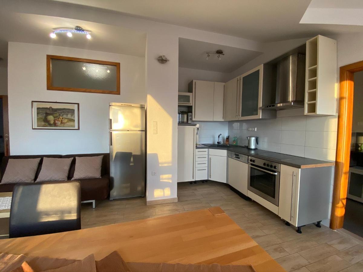 Apartments Grozdana Gradac  Eksteriør billede