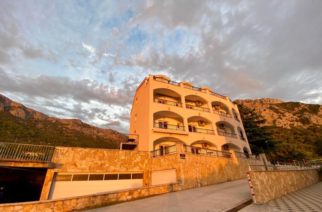 Apartments Grozdana Gradac  Eksteriør billede