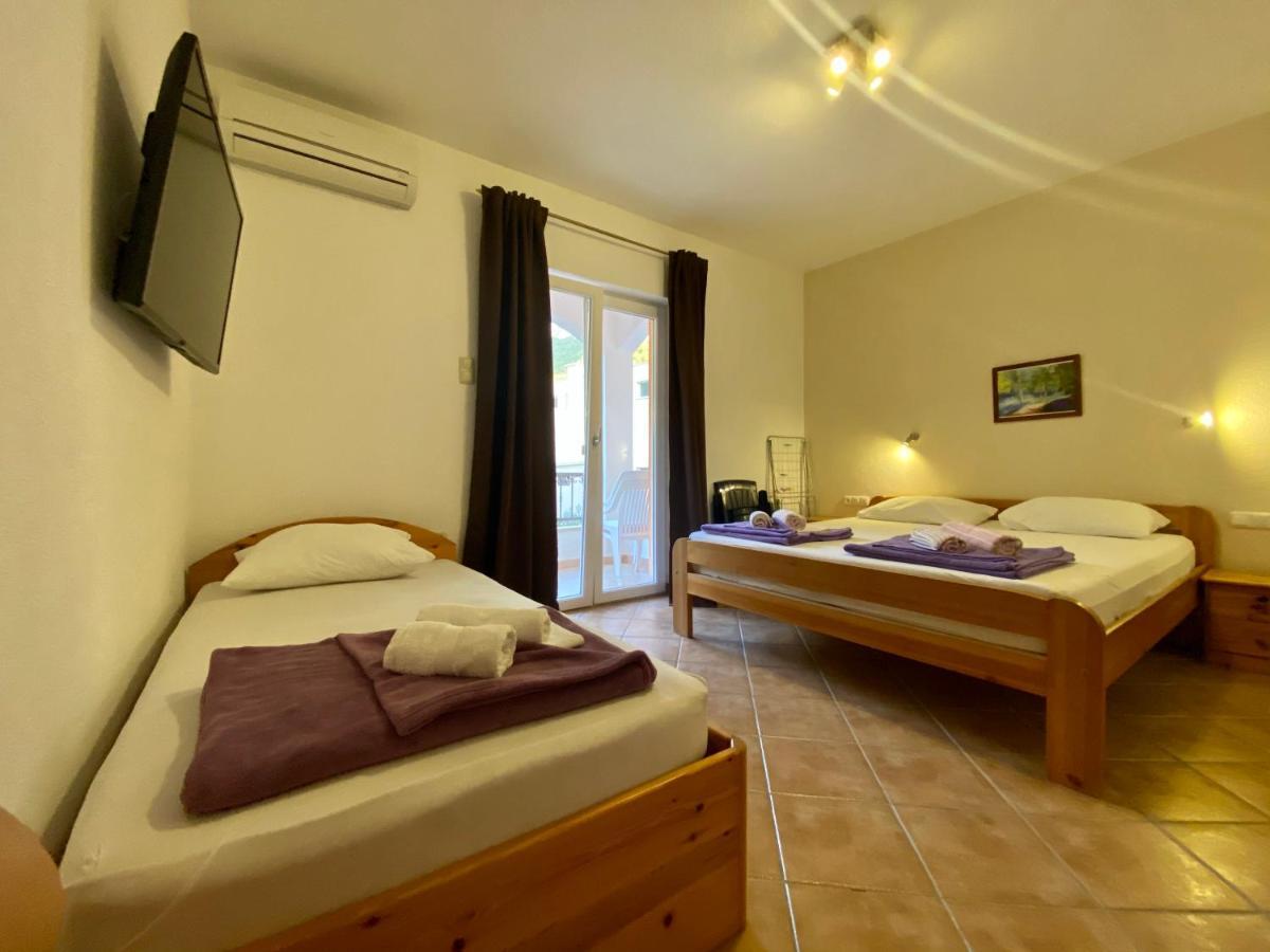 Apartments Grozdana Gradac  Eksteriør billede