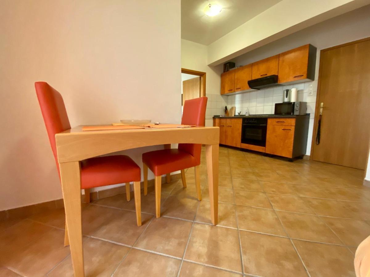 Apartments Grozdana Gradac  Eksteriør billede