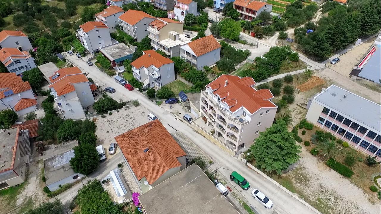 Apartments Grozdana Gradac  Eksteriør billede