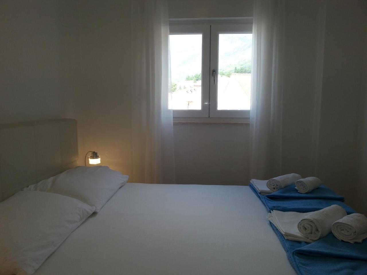 Apartments Grozdana Gradac  Eksteriør billede